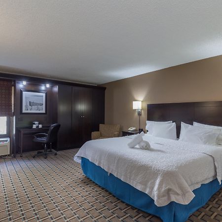 Spark By Hilton Tampa Brandon Heartland Exterior photo